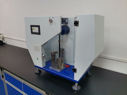 Computerdisplay Izod-inslagtoetsapparatuur / Universal Pendulum Charpy And Izod-inslagtoetsmachine HT-50D-CM